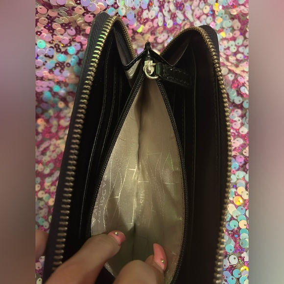 Badgley Mischa Saffiano Wallet - Picture 5 of 9